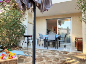 Appartement familial climatisé avec piscine, terrasse et parking - 5 couchages - Le Lavandou - FR-1-251-426